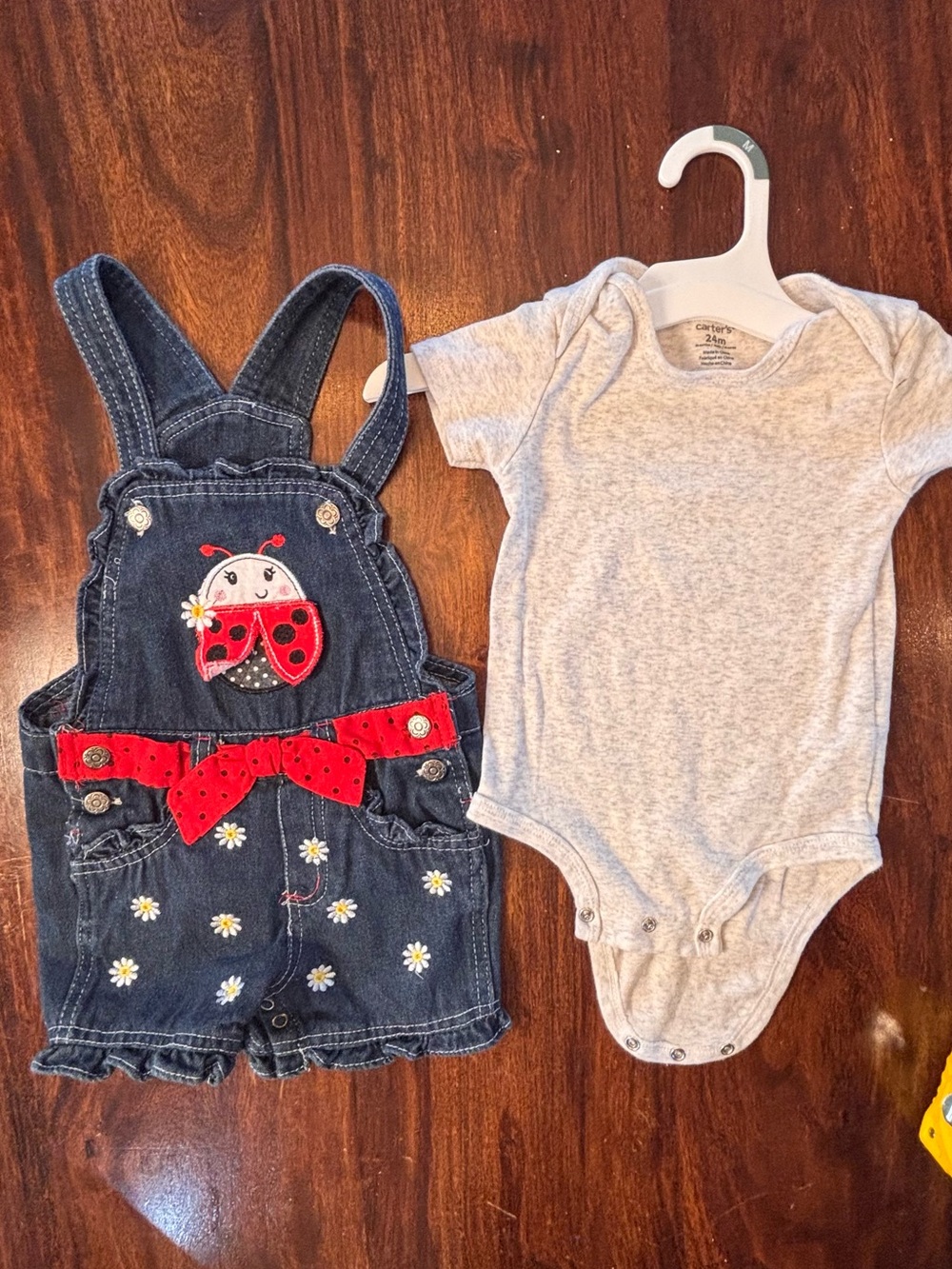 Carter's Girls 24M 2Pc Denim Short Overalls Ladybug Bow + Gray Bodysuit